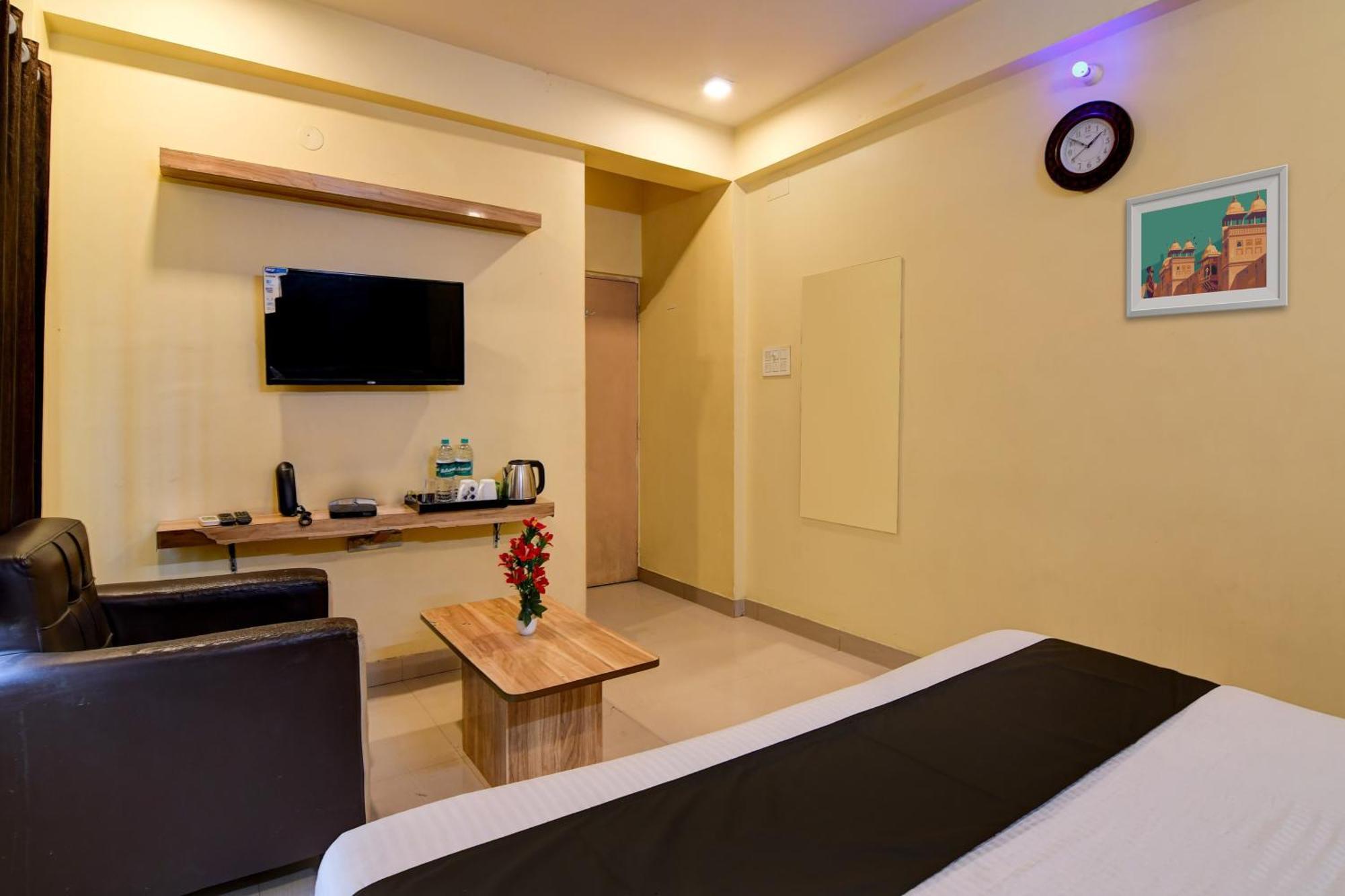Hotel O Casa Astra Calcutta Buitenkant foto